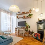 Chic 1Bd Parisian Apartmentbatignolles