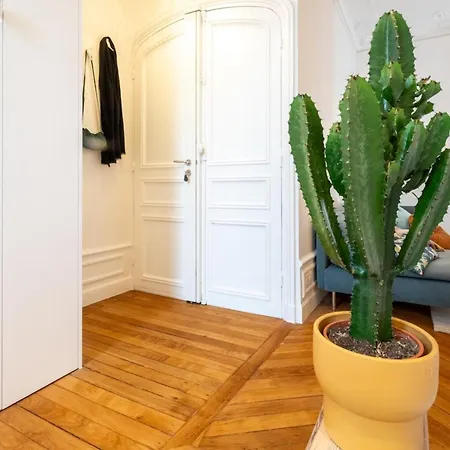 Apartment Chic 1bd Parisian Apartmentbatignolles Paris