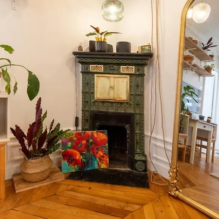Apartment Chic 1bd Parisian Apartmentbatignolles